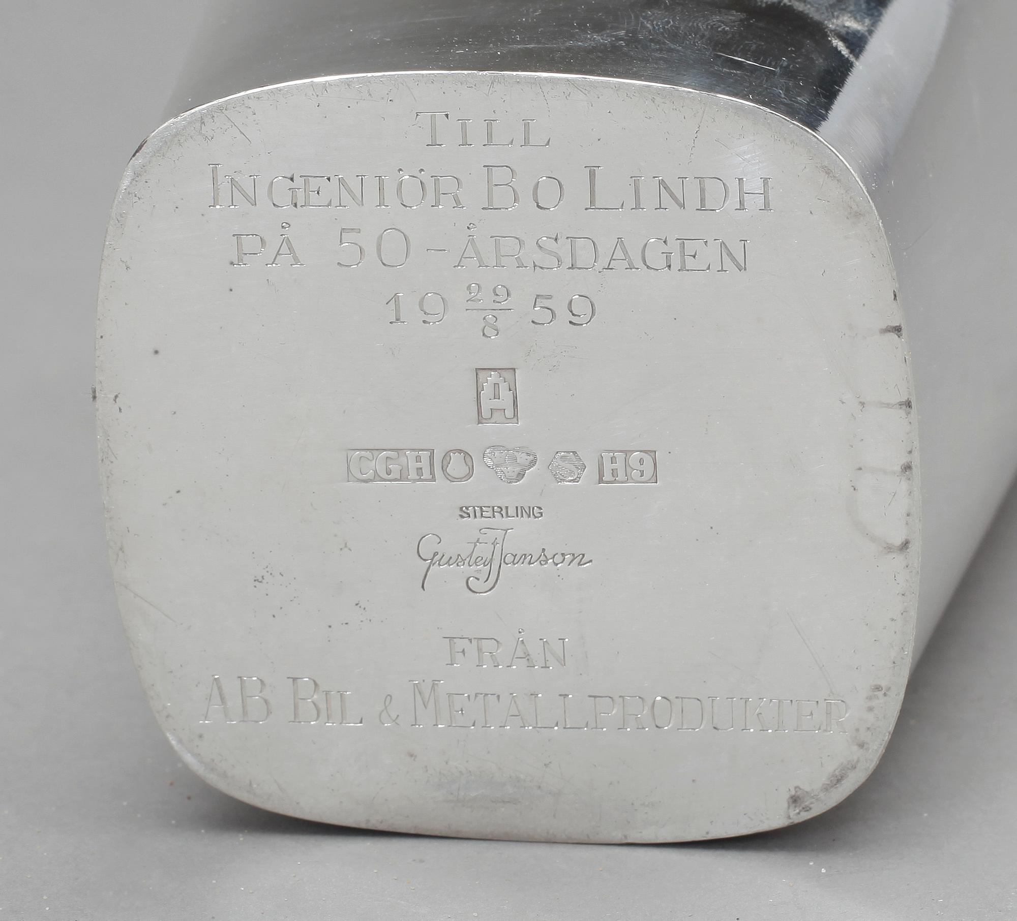 VAS, sterlingsilver, Gustaf Jansson för CG Hallberg, Stockholm, 1958. Vikt ca 362g.