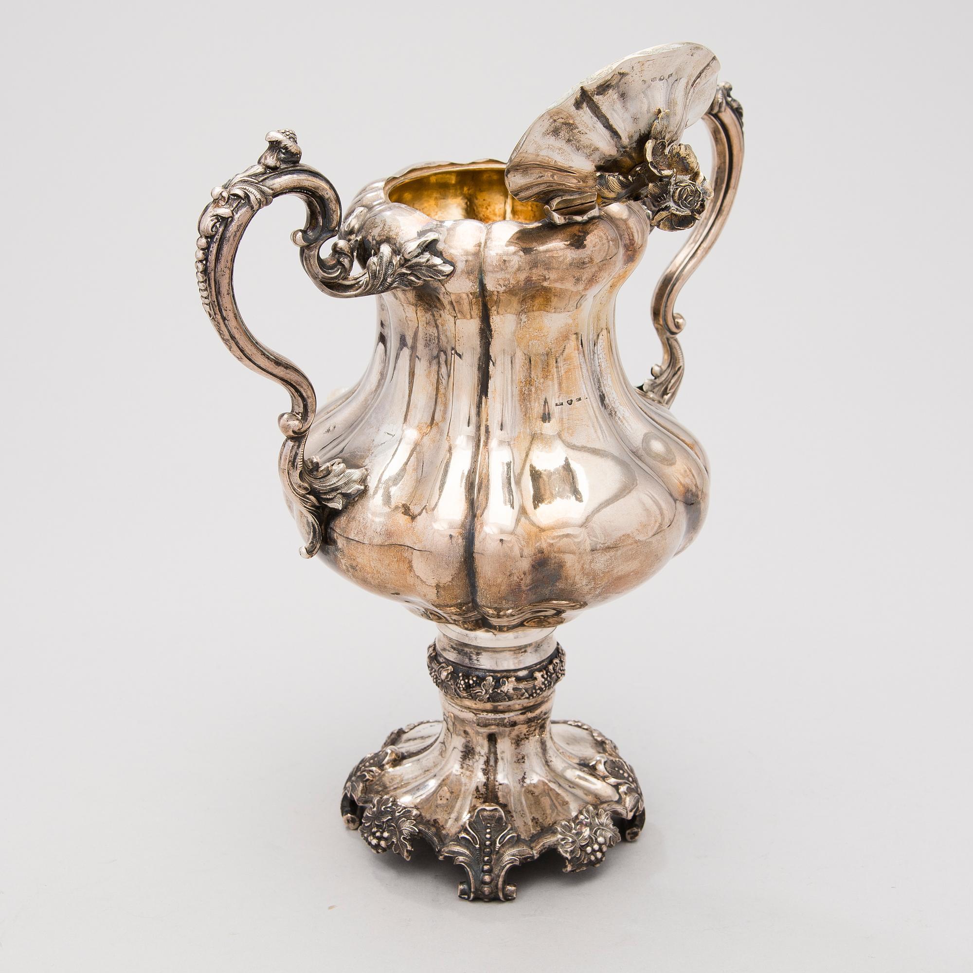 A Finnish neo rococo silver samovar by Anders Wilhelm Felixsson, Lovisa 1851.