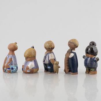 Lisa Larson, figuriner, 5 st, stengods, ur serien "Larsons ungar", Gustavsberg.