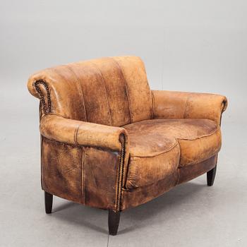 SOFFA, tvåsits. 1900-talets första hälft.