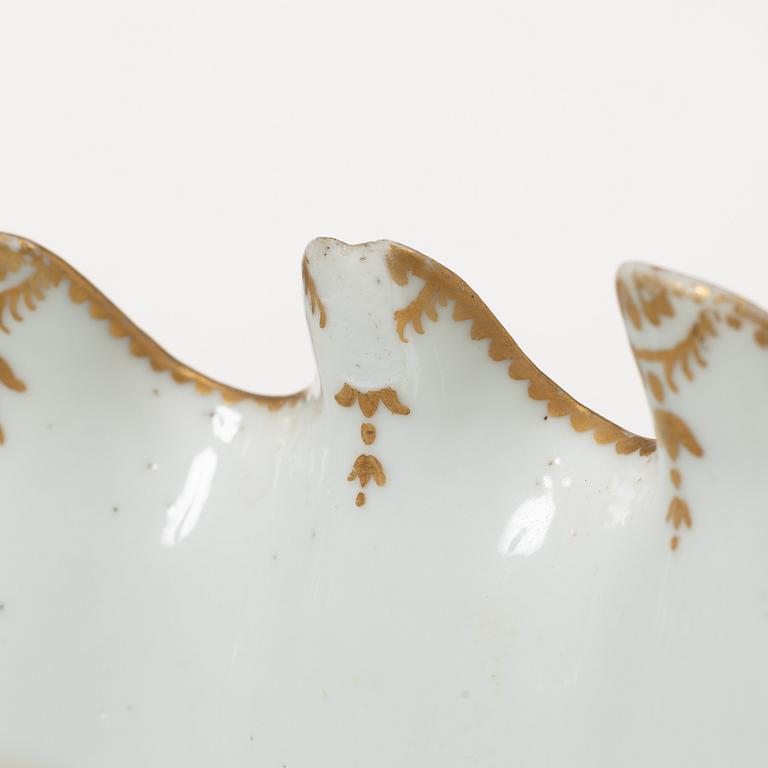 Royal Copenhagen, a glass rinser, "'Saxon Flower', Denmark, 19th century.