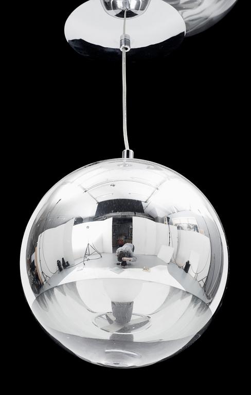 TAKLAMPOR, ett par, polycarbonat, "Mirror ball" Tom Dixon. 2000-tal. H 25.