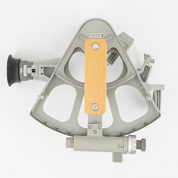 Trommel-sextant, VEB Frieberger Präzisionsmechanik, Freiberg, Tyskland.