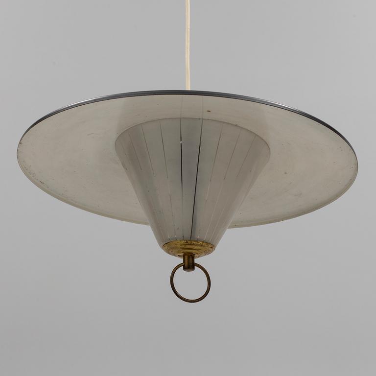 TAKLAMPA, 1960-tal. Höjd ca 18 cm.