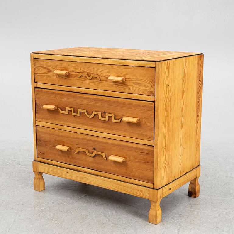 A chest of drawers, 1930's/40's.