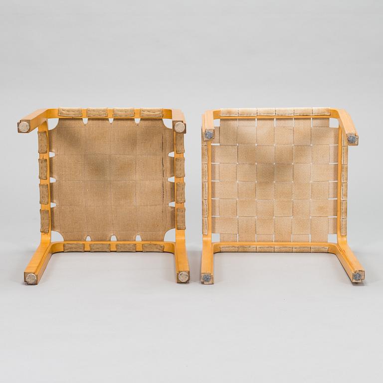 Alvar Aalto, five late 20th century 'Y61' stools for Artek.