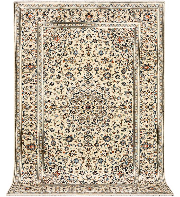 Matta, Keshan, ca 295 x 193 cm.