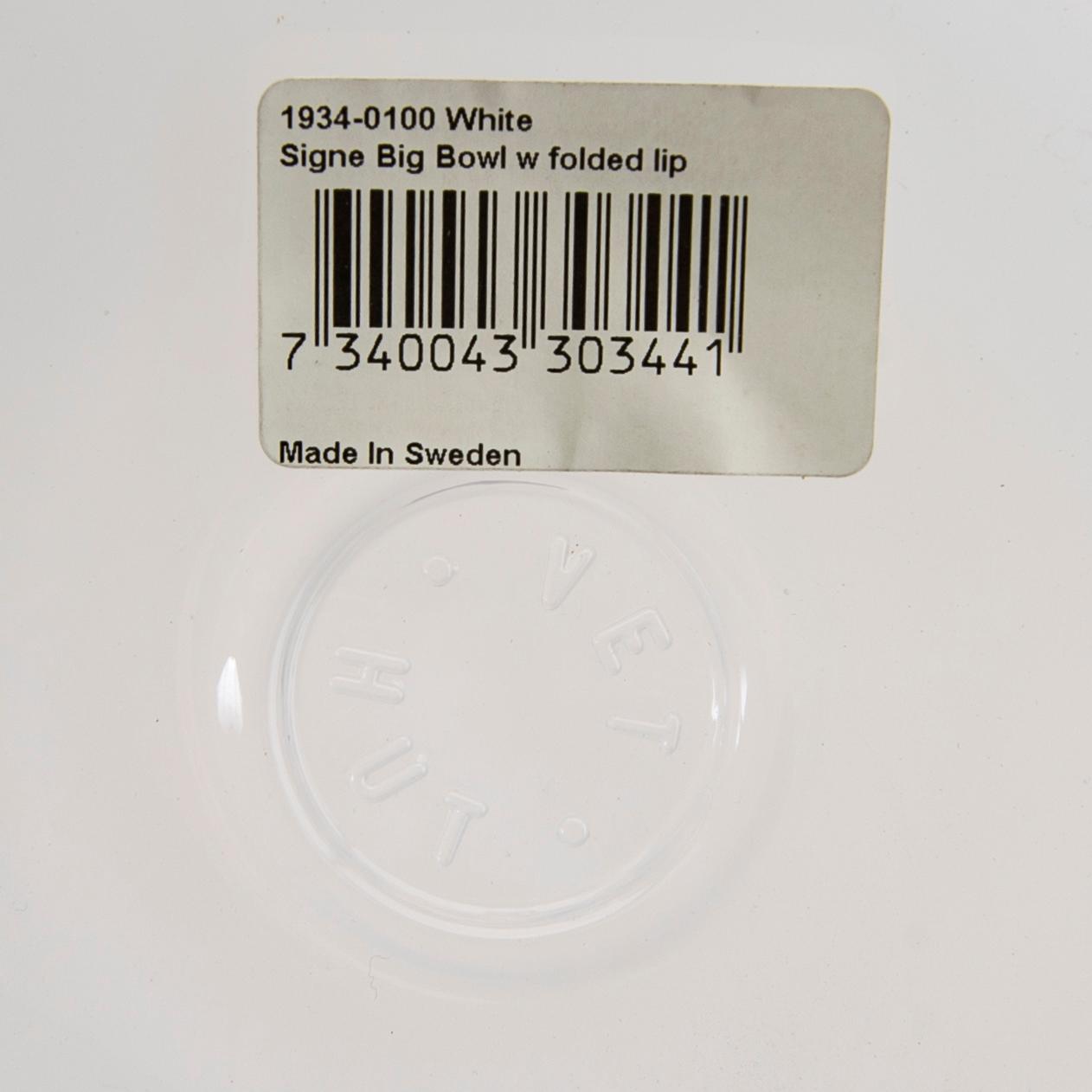 Signe Persson-Melin, a set of two signed "Vet Hut" glass bowls from Boda glasbruk 2011/12.