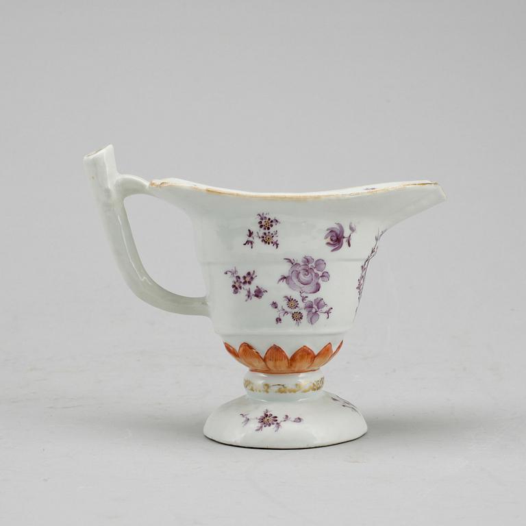 SÅSKANNA, porslin, Kina, Qing dynastin, Jiaqing (1796-1820).