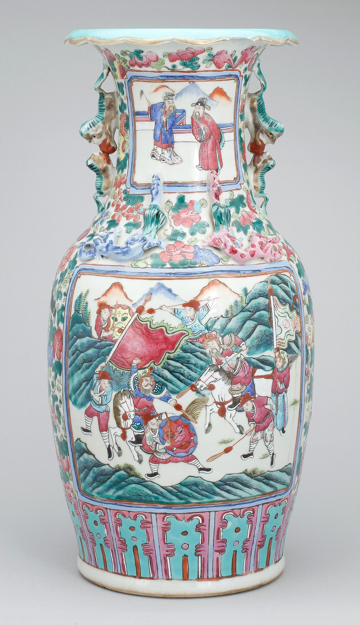 VAS, porslin, Kina 1800-tal.