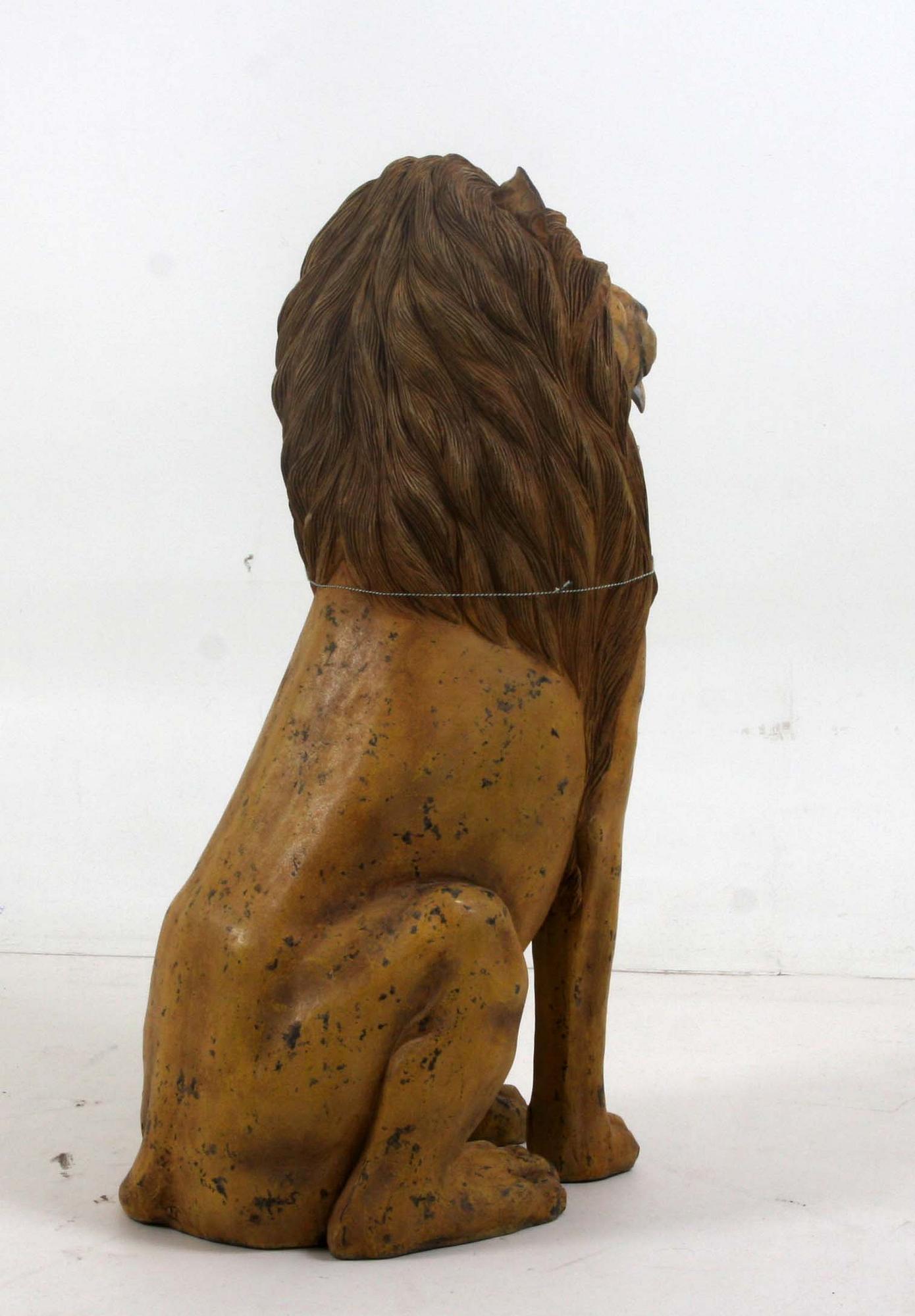 SKULPTUR, trä med kredering.