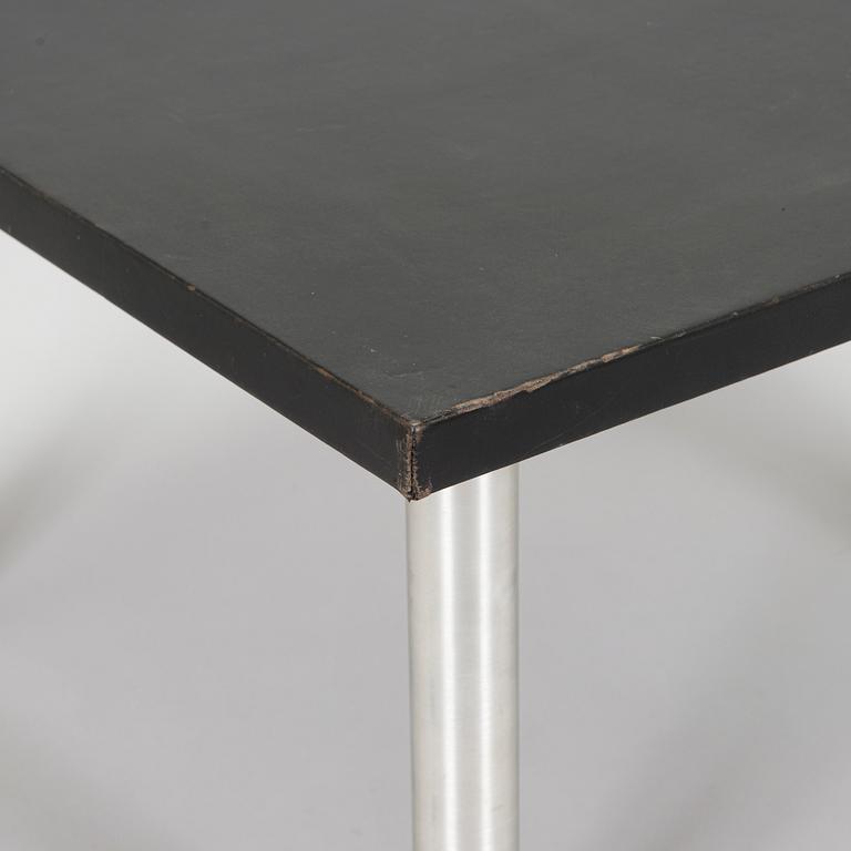 Yrjö Kukkapuro, A 1960s/1970s coffee table for Haimi Oy, Finland.
