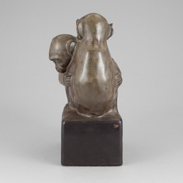 FIGURIN, keramik, bär oidentifierad signatur, 1900-tal.