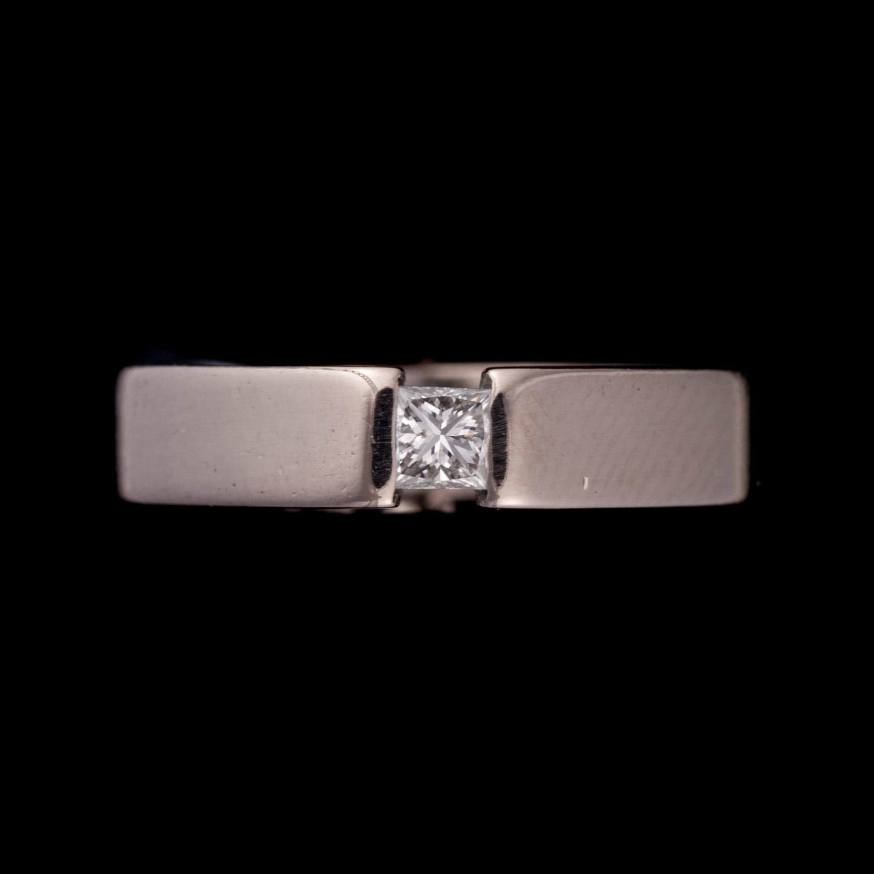 RING, 14K vitguld, diamant. Matti Suninen. Vikt ca 3,7 g.