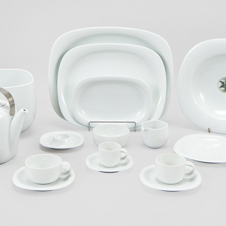 Timo Sarpaneva, Servis 87 delar, porslin, "Suomi", Rosenthal Studio-linie, Formgiven 1974.