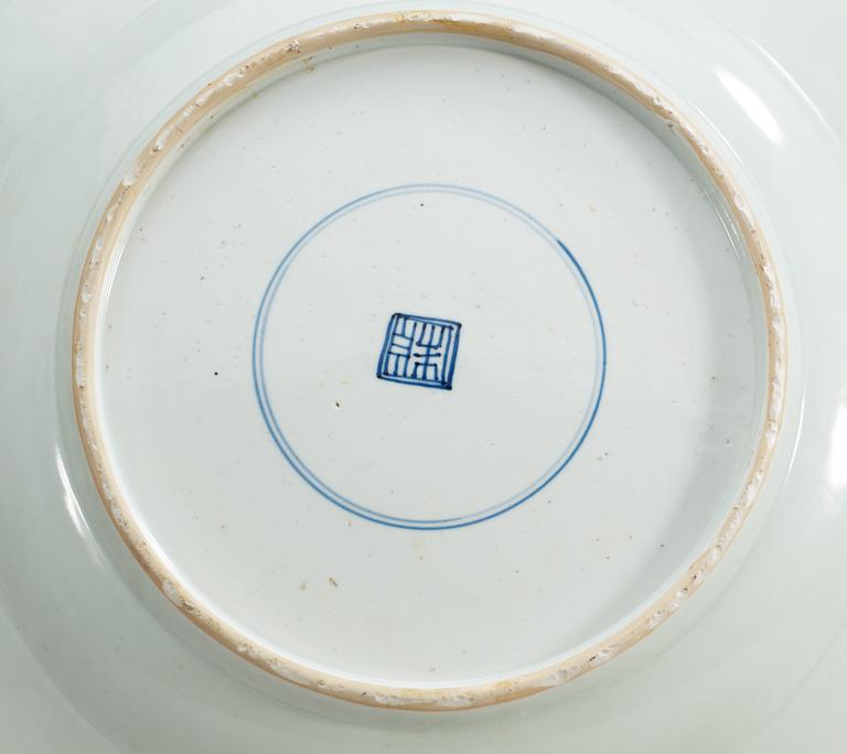 FAT, porslin. Qing dynastin, Kangxi (1662-1722).