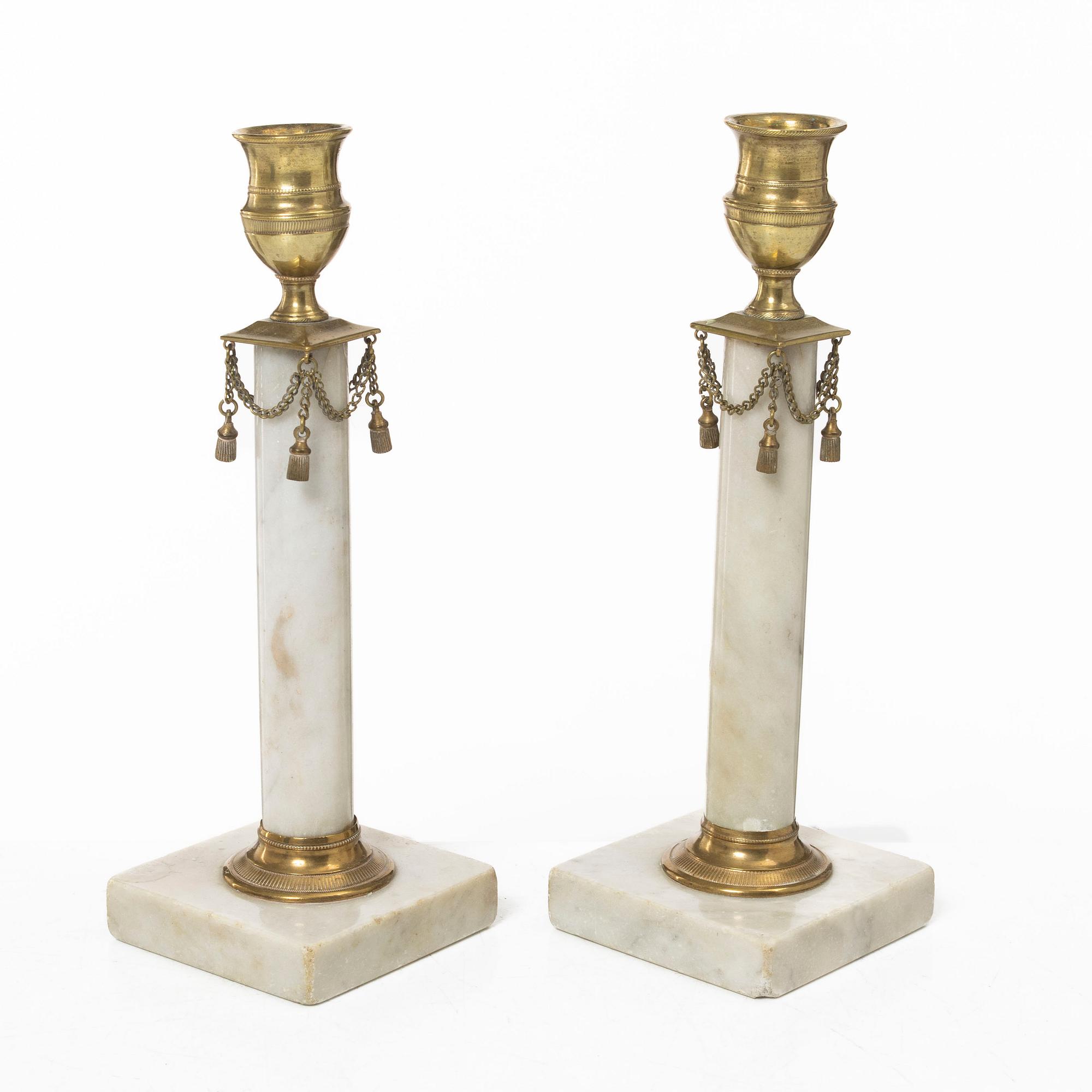 Ljusstakar, ett par sengustavianska omkring år 1800.