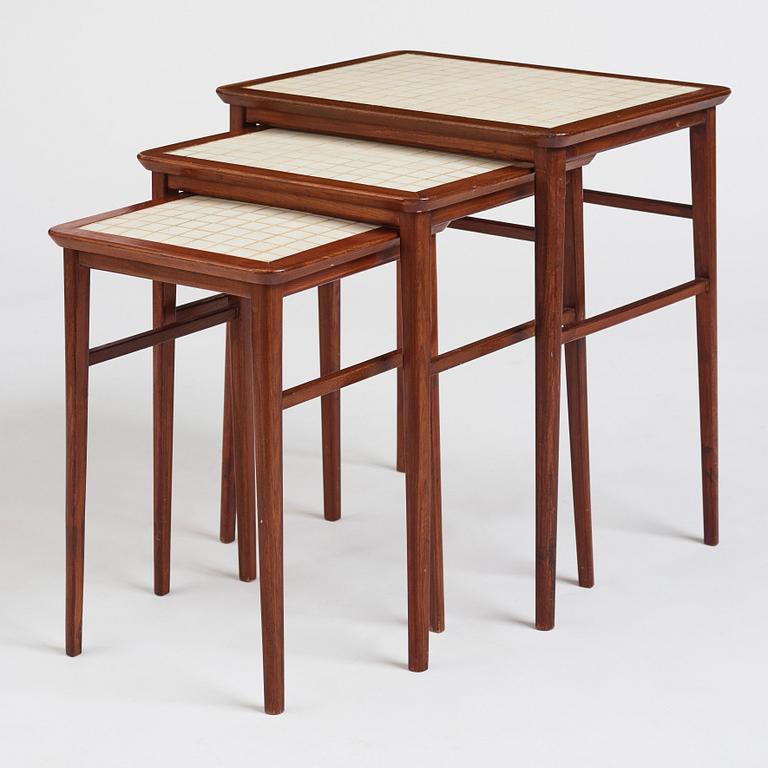 Otto Schulz, a set of three mahogany occasional 'Bosaik' tables, Boet Gothenburg, 1940s.