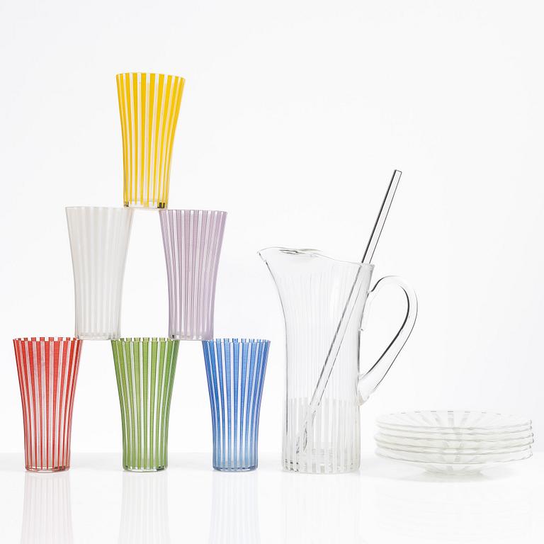 Bengt Orup, a 13-piece 'Strikt' glass service, Johansfors, mid-20th Century.