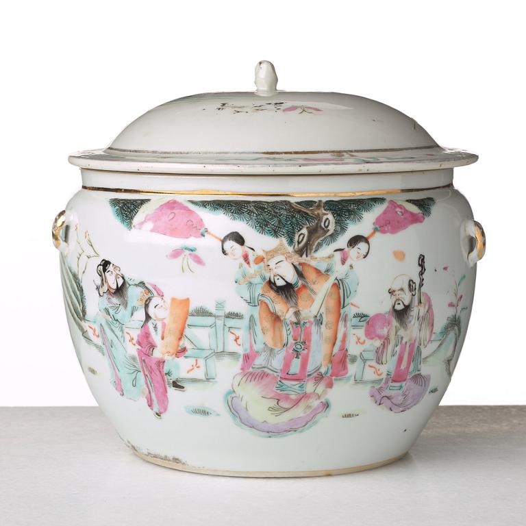 SKÅL med LOCK, porslin. Qingdynastin, omkring 1900.
