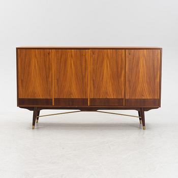 Sideboard, 1900-talets mitt.