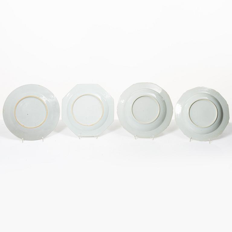 17 Famille Rose export porcelain plates, China, Qianlong (1736-95).