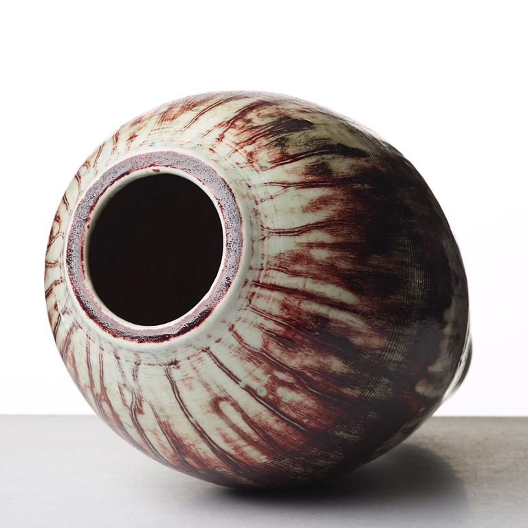 Toini Muona, a glazed ceramic floor vase, Arabia, Finland, mid 20th century.