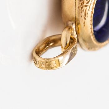 An 18K gold and silver pendant with enamel and rose-cut diamonds. Gustaf Möllenborg, Stockholm 1810.