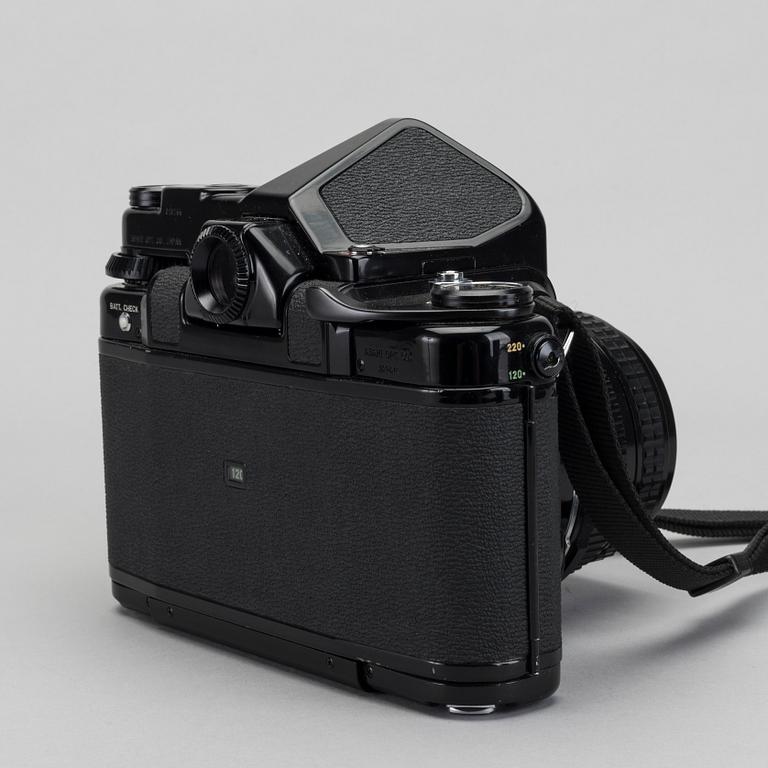 KAMERA, PENTAX 6x7, objektiv 165 mm, 90 mm samt kameraväska, Billingham. 1900-talets fjärde kvartal.