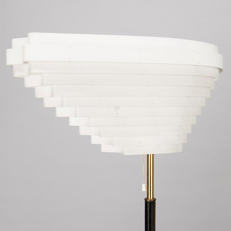 ALVAR AALTO, A FLOOR LAMP, "Angel's Wing". Manufactured by Valaistustyö.