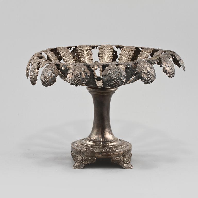 GALLERSKÅL, silver, Gustaf Möllenborg, Stockholm, 1835. Vikt 565 gram.