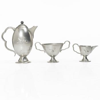 Firma Svenskt Tenn, A pewter coffee service, Stockholm 1927-1931 (3 pieces).