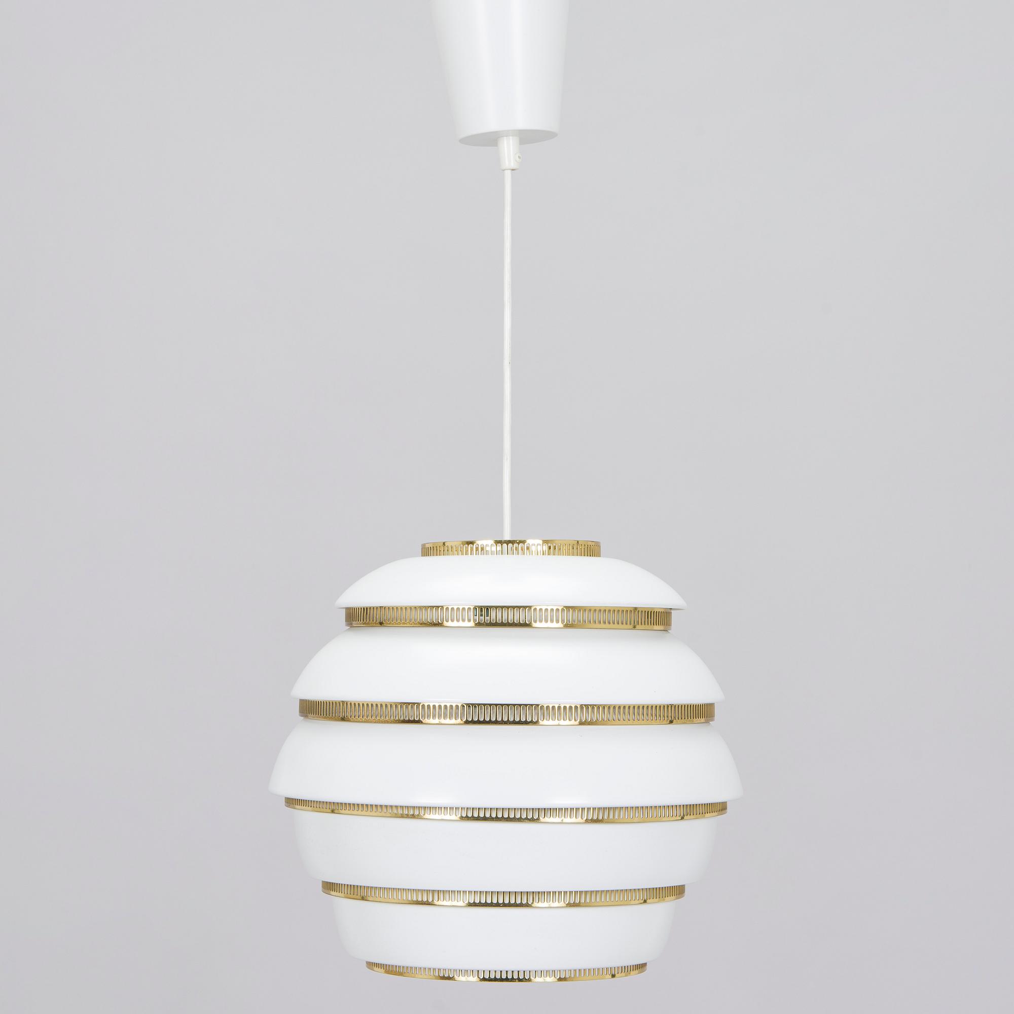 Alvar Aalto, ceiling lamp, "Beehive" A331, Valaisinpaja / Artek, late 20th century.