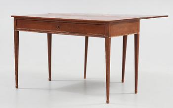 BORD. Sengustavianskt, 1700-talets slut.