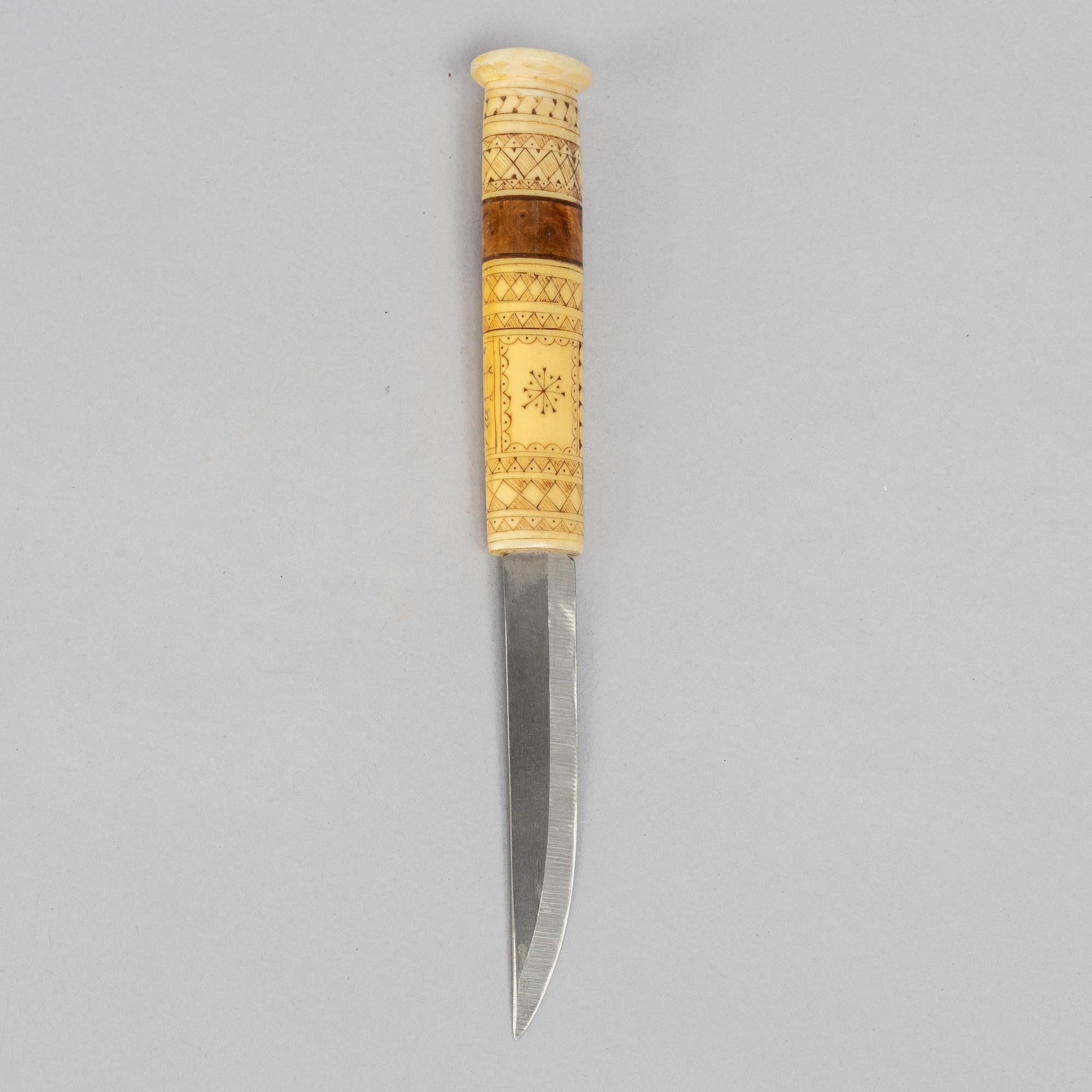 Sixten Lindberg, a reindeer horn knife, signed.