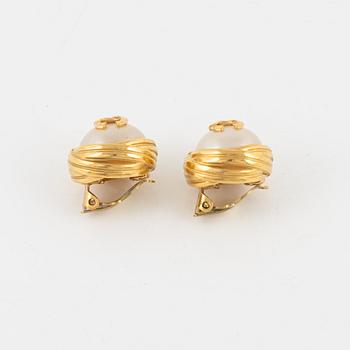 Chanel, earrings, 1996.