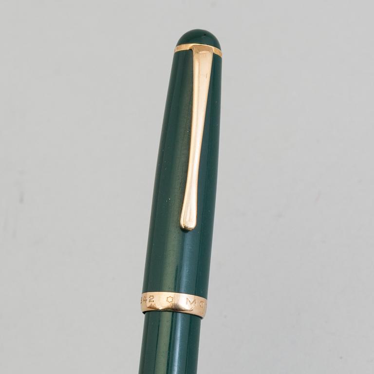 A Montblanc number 342 fountainpen.