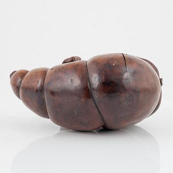 A Chinese root sculpture, Qing dynasty, 18th/19th Century.