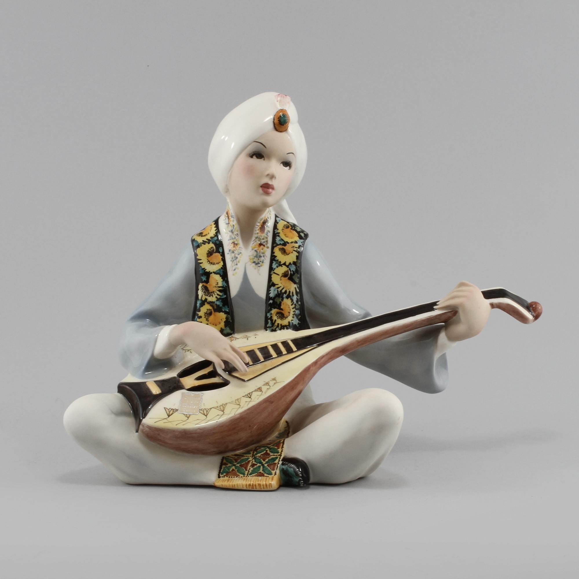 FIGURIN, porslin, Torino, Italien, 1900-talets andra hälft.
