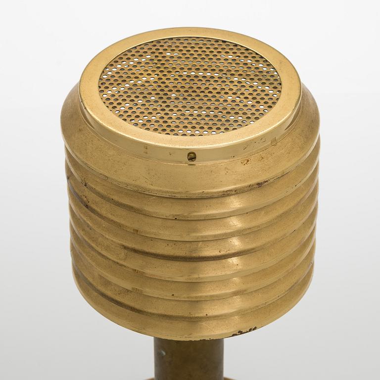 Hans-Agne Jakobsson, pöytävalaisin, malli B142,  Markaryd, 1960-70-luku.