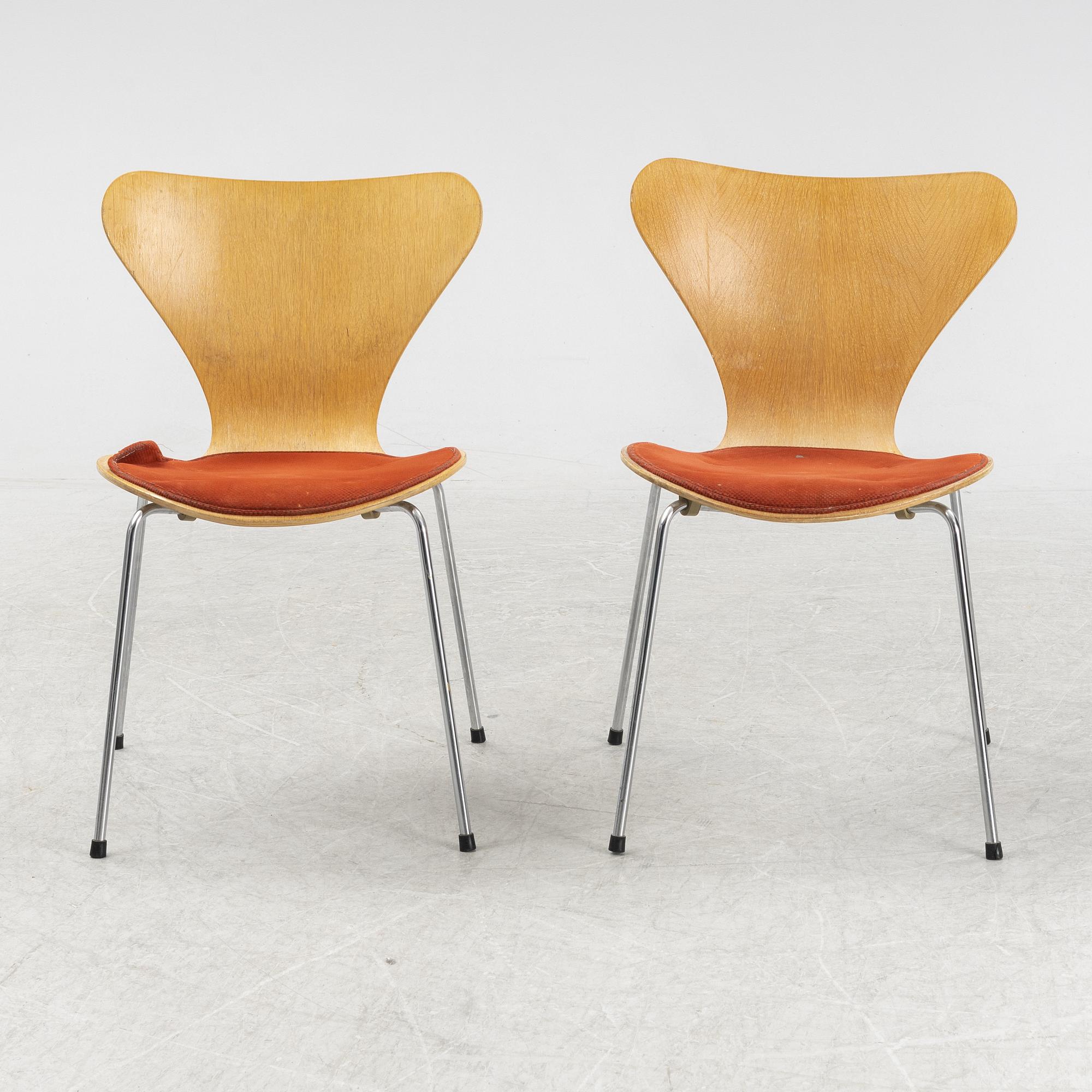 Arne Jacobsen, stolar, 8 st, "Sjuan", Fritz Hansen, Danmark, 1981.