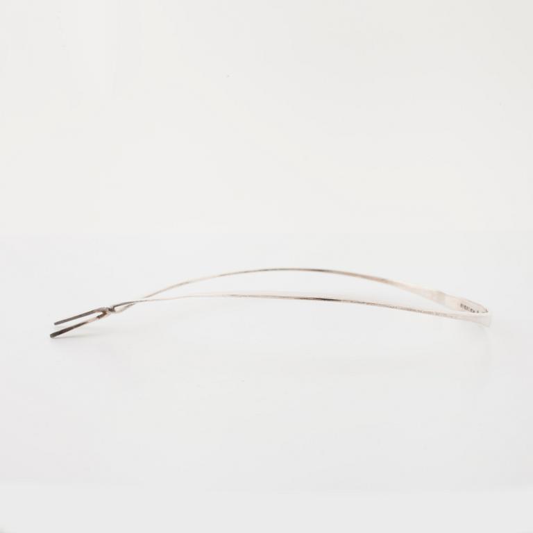 MAURI SARPARANTA, Helsingfors, 1970, a necklace.