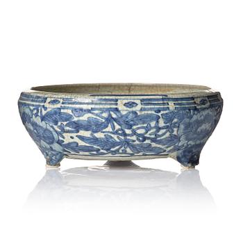 1299. A blue and white censer, Ming dynasty (1368-1644).
