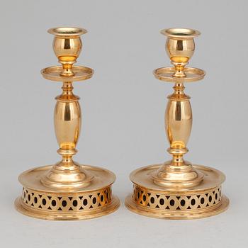 LJUSTAKAR, mässing, ett par, barockstil,  Keyser & co, Vesterås, 1900-tal.