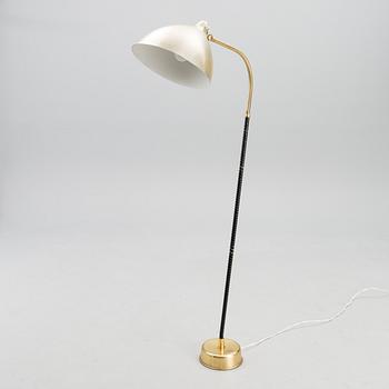 LISA JOHANSSON-PAPE, GOLVLAMPA. Tillverkare Orno. Sent 1940-tal.