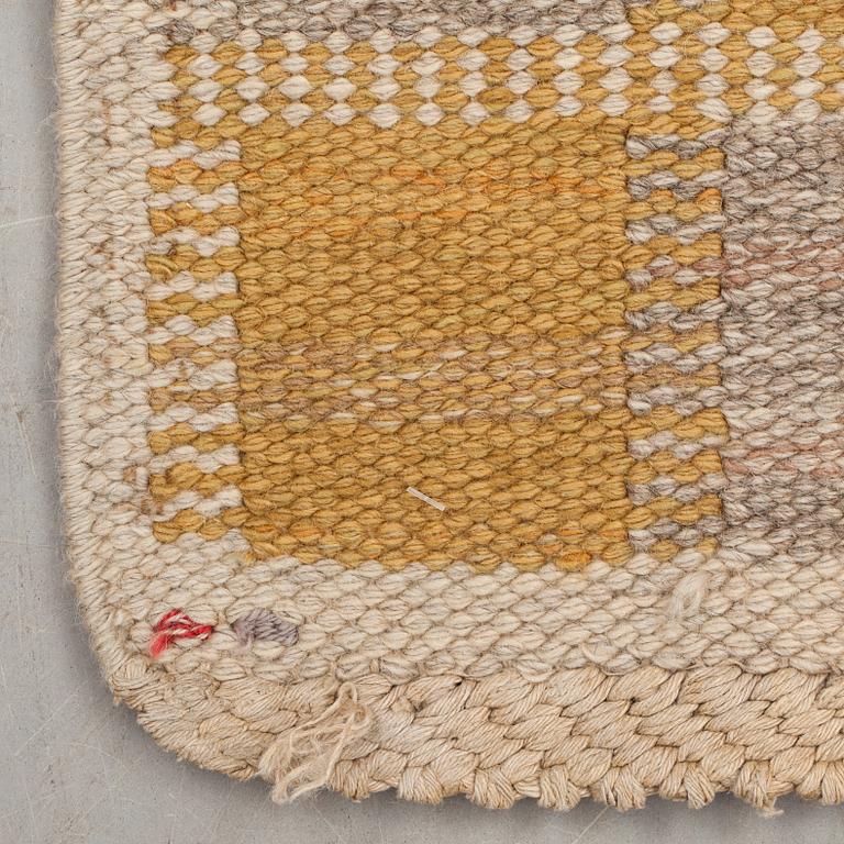 MATTA. "Schackrutan brun". Rölakan. 259,5 x 206,5 cm. Signerad AB MMF BN.