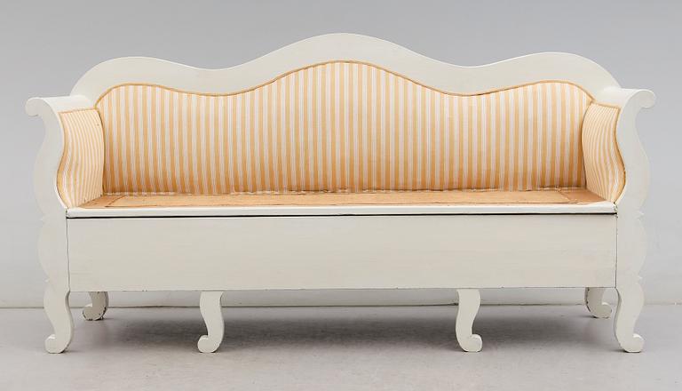 SOFFA, 1800-talets mitt.