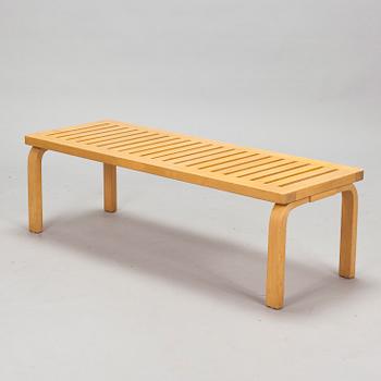 Alvar Aalto, bänk, 153A, Artek 1970-luku.