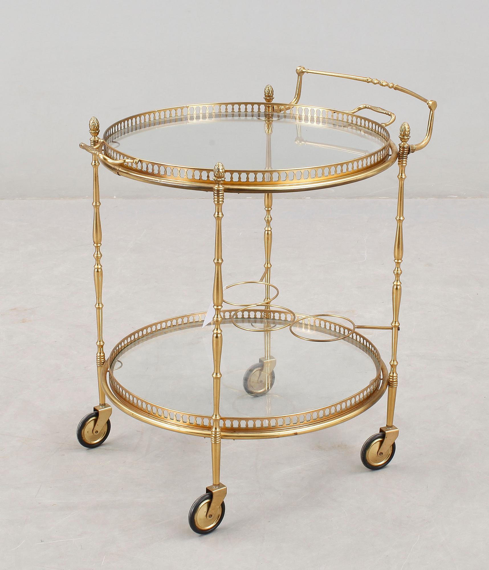 SERVERINGSVAGN, 1900-talets andra hälft.