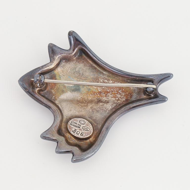 Henning Koppel för Georg Jensen, brosch, silver emalj, modell 306.